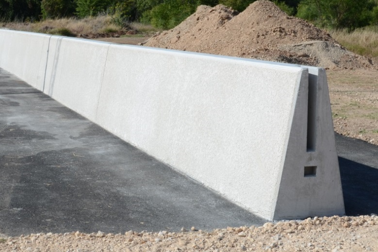 Evaluation of Concrete Traffic Barrier with Acoustic Coating (602191 ...