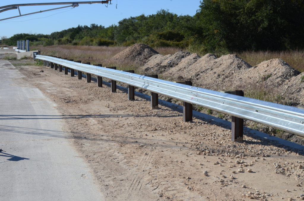 W-Beam Guardrail on Low-Fill Box Culvert - Roadside Safety Pooled Fund